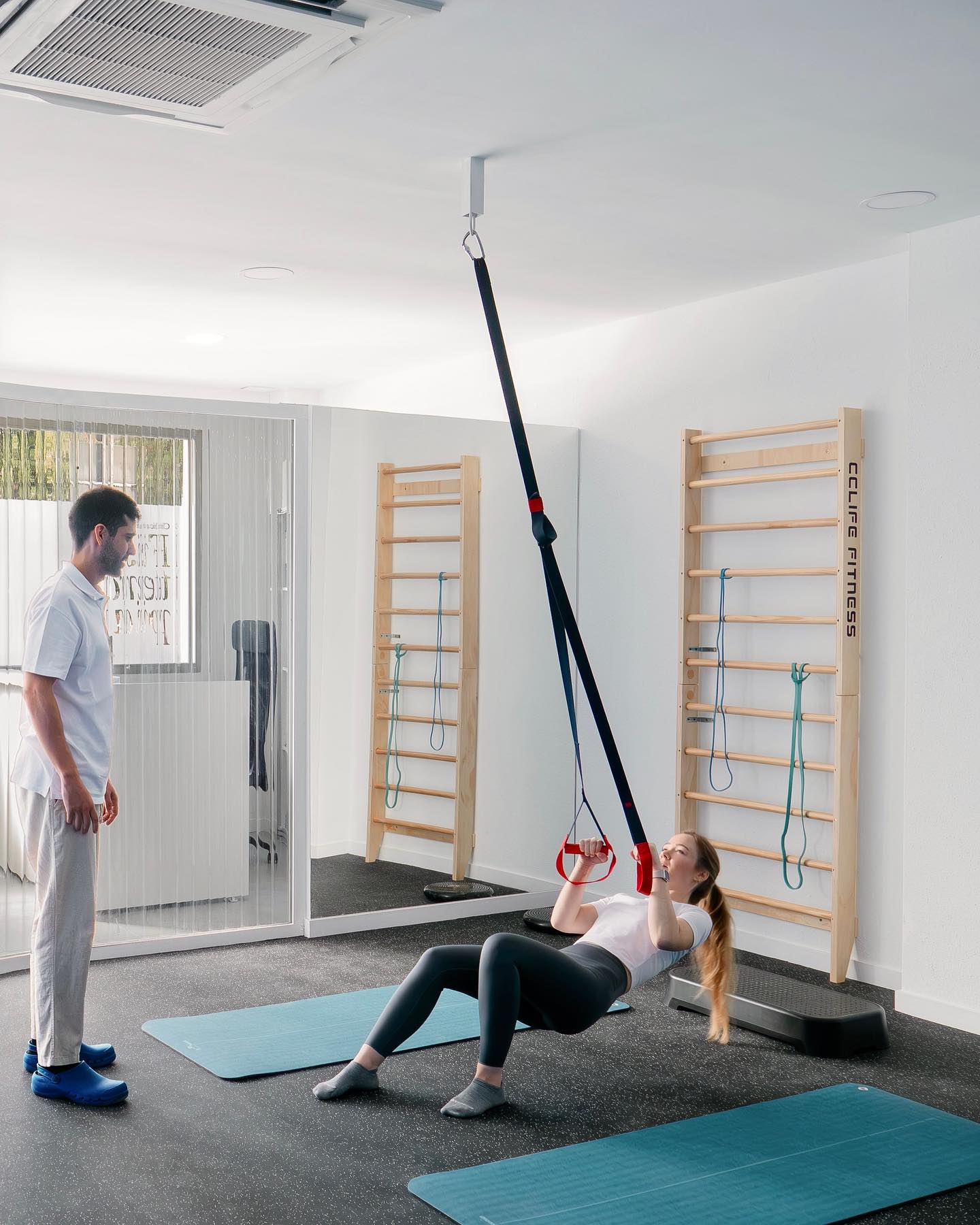 Sala de rehabilitación de Improve Fisioterapia en Cabezo de Torres - Murcia